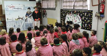 Gago de Mendoza comeza a súa ronda de visitas polos centros educativos da vila marinense