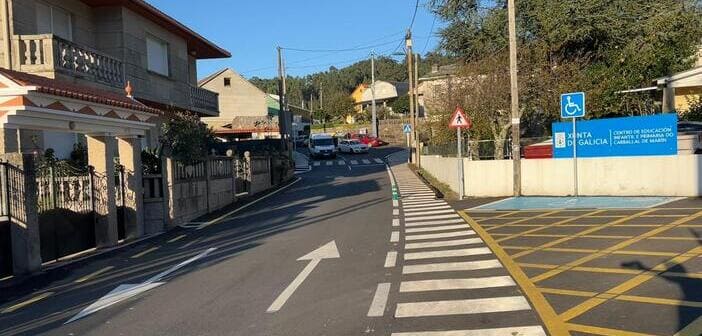 Rematadas as obra de seguridade viaria no entorno do CEIP Carballal